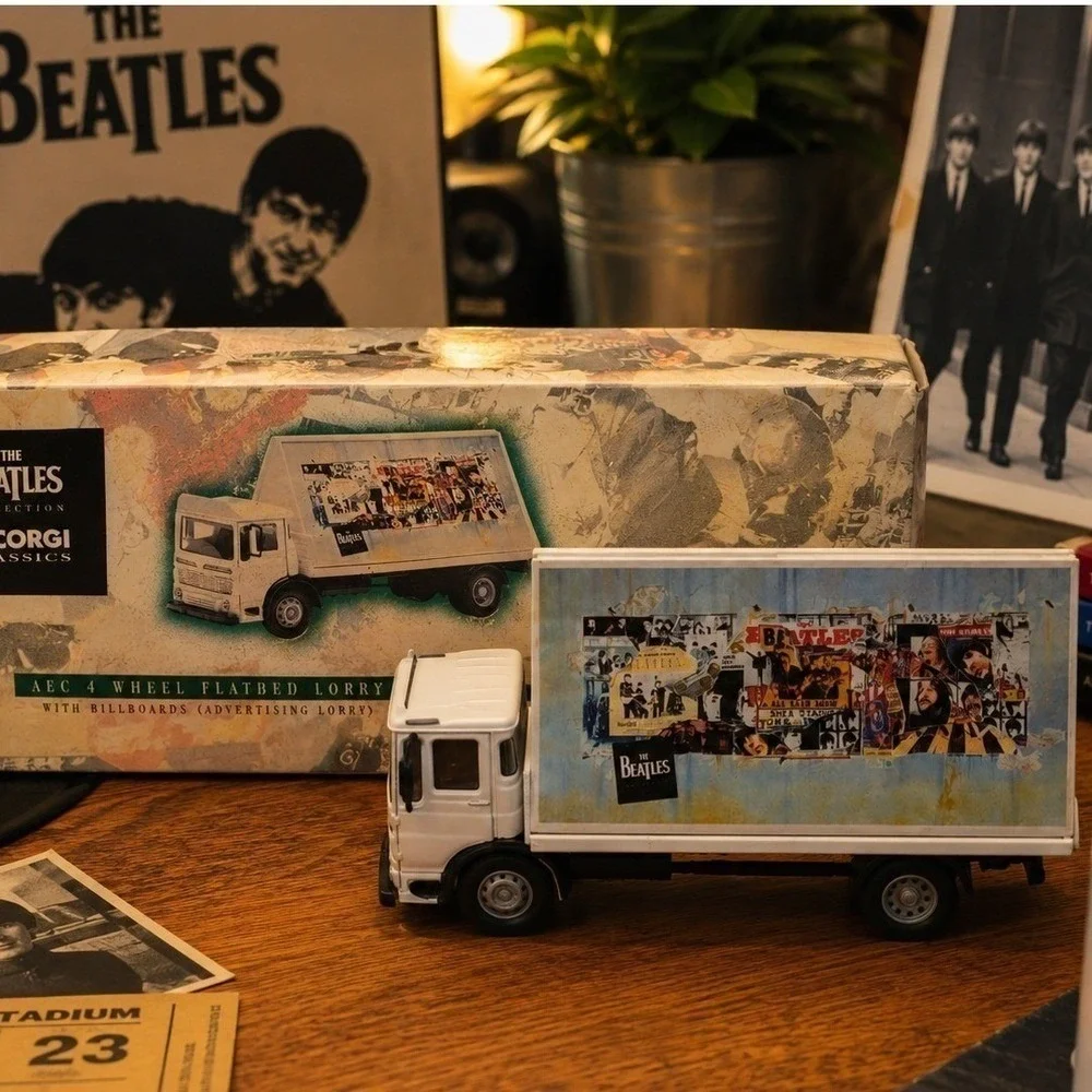 Corgi Classics Beatles AEC 4 Wheel Flatbed Lorry Billboard‎ Truck 1997 w/ Box